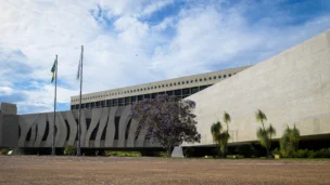 Fachada do STJ