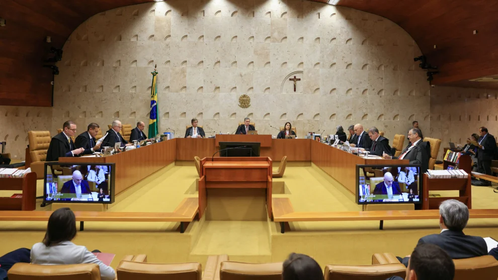 Ministros falaram de omissão da PM no 8 de janeiro antes de explosão