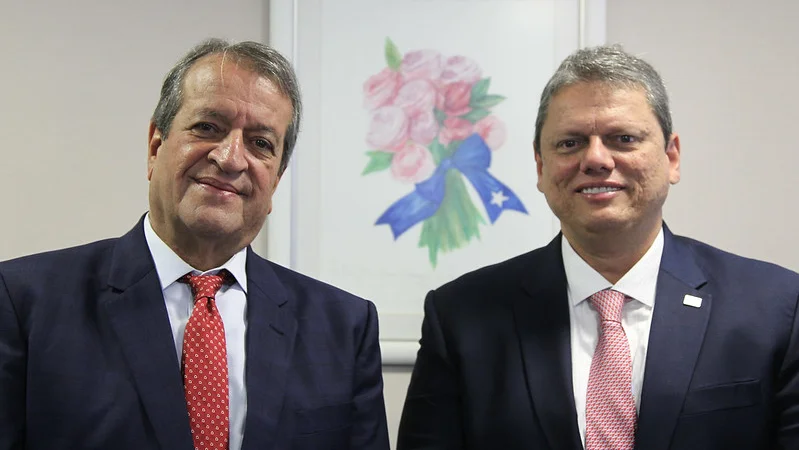 O Presidente Nacional do PL, Valdemar Costa Neto e o Governador do Estado de São Paulo, Tarcísio de Freitas