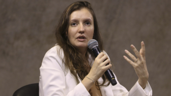 A superintendente de Comunicação Digital da EBC, Nicole Briones