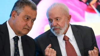 O ministro da Casa Civil, Rui Costa, e o presidente Luiz Inácio Lula da Silva
