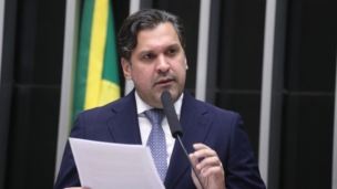 Deputado Isnaldo Bulhões, líder do MDB na Câmara