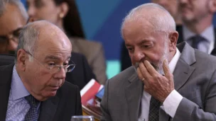 O ministro de Relações Exteriores, Mauro Vieira, e o presidente Luiz Inácio Lula da Silva.