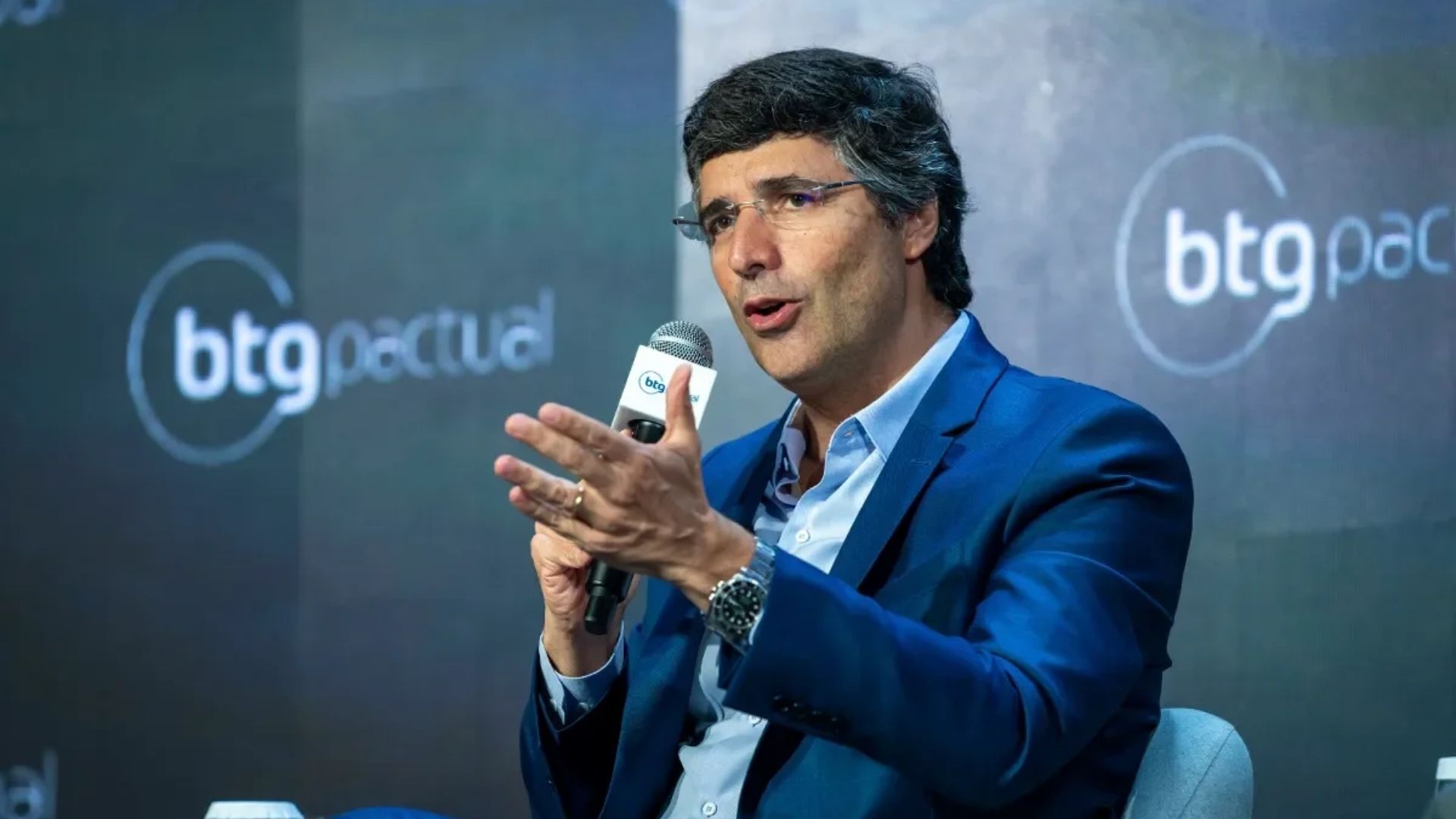 Como André Esteves aceitou contar sua história em livro - PlatôBR