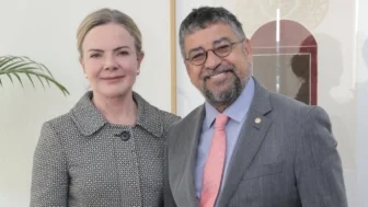 Gleisi Hoffmann e Washington Quaquá