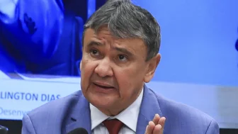 Na encruzilhada: as férias cada vez mais indefinidas de Wellington Dias