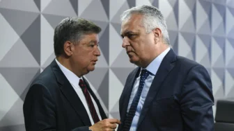 O relator da CPMI - INSS, deputado Alfredo Gaspar e o presidente da CPMI - INSS, senador Carlos Viana.