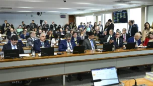Relator da PL 4871/2024, senador Alessandro Vieira (MDB-SE), em pronunciamento;
