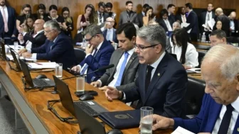 senador Alessandro Vieira (MDB-SE), em pronunciamento