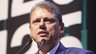 Tarcísio de Freitas é governador do Estado de São Paulo.