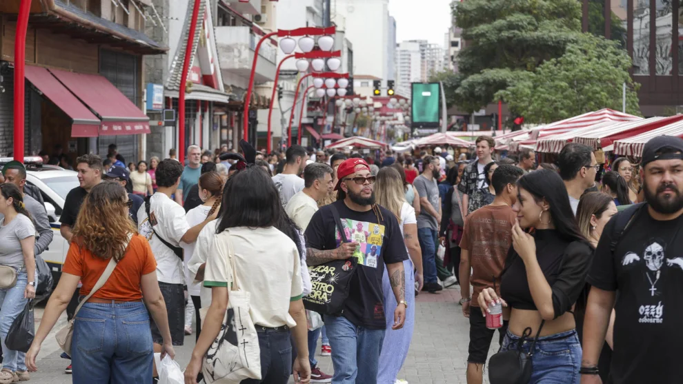 Liberdade, Trabalhadores, Comércio