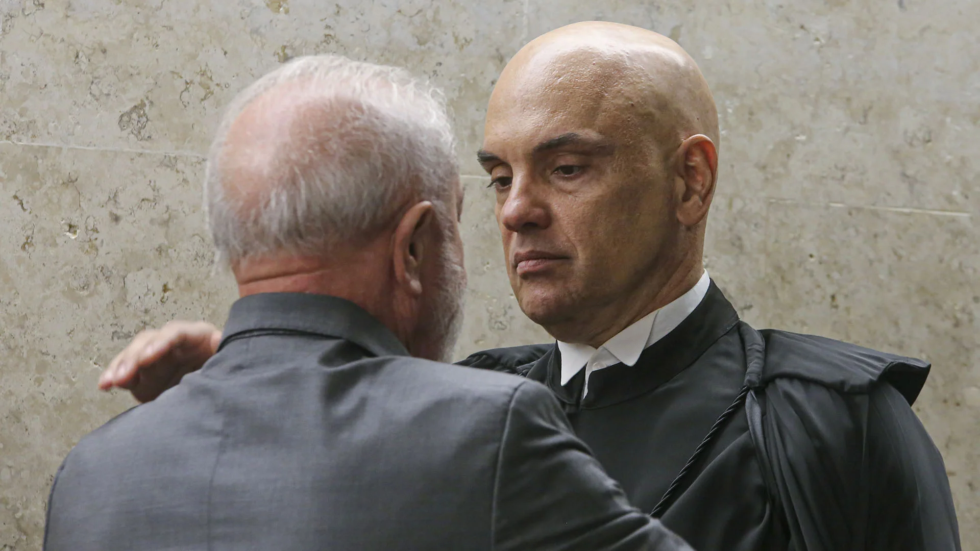 Ministros Alexandre de Moraes e presidente Lula