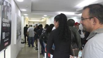 Fila de emprego