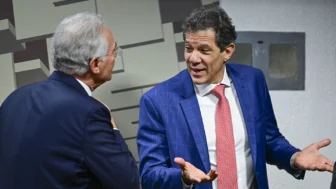 O ministro de Estado da Fazenda, Fernando Haddad e o senador Renan Calheiros.