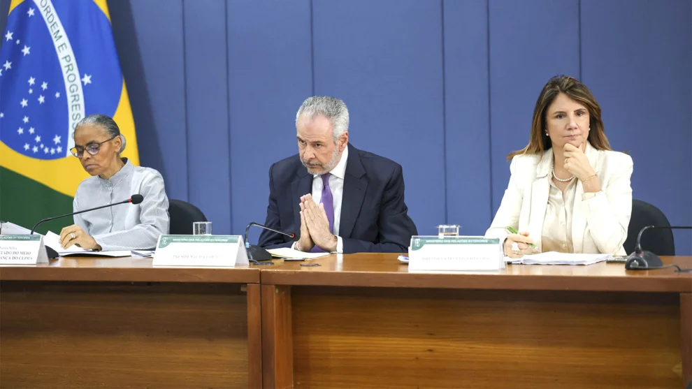 A ministra do Meio Ambiente e Mudança do Clima, Marina Silva; do presidente da COP30, embaixador André Aranha Corrêa do Lago, e da diretora executiva da COP30, Ana Toni.