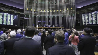 Plenário da Câmara, IR