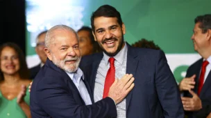 O presidente eleito, Luiz Inácio Lula da Silva, e o futuro ministro da Advocacia-Geral da União, Jorge Messias