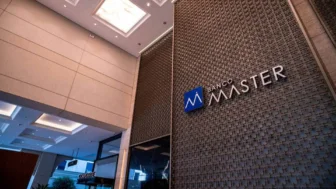 Fachada do Banco Master