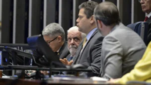 Senador Jaques Wagner e o senador Davi Alcolumbre