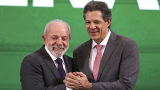O presidente Luiz Inácio Lula da Silva e o ministro da Fazenda, Fernando Haddad