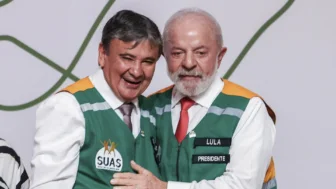 Presidente da República, Luiz Inácio Lula da Silva, com o ministro do Desenvolvimento Social, Wellington Dias
