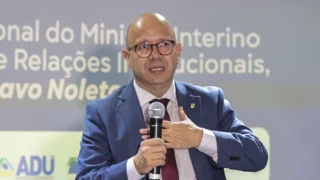 Ministro de Estado Chefe da Secretaria de Relações Institucionais da Presidência da República em exercício, Olavo Noleto