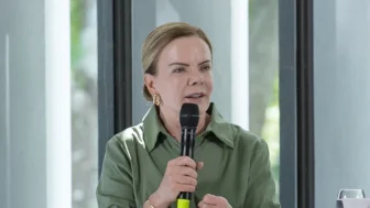 Ministra de Estado Chefe da Secretaria de Relações Institucionais da Presidência da República Gleisi Hoffmann