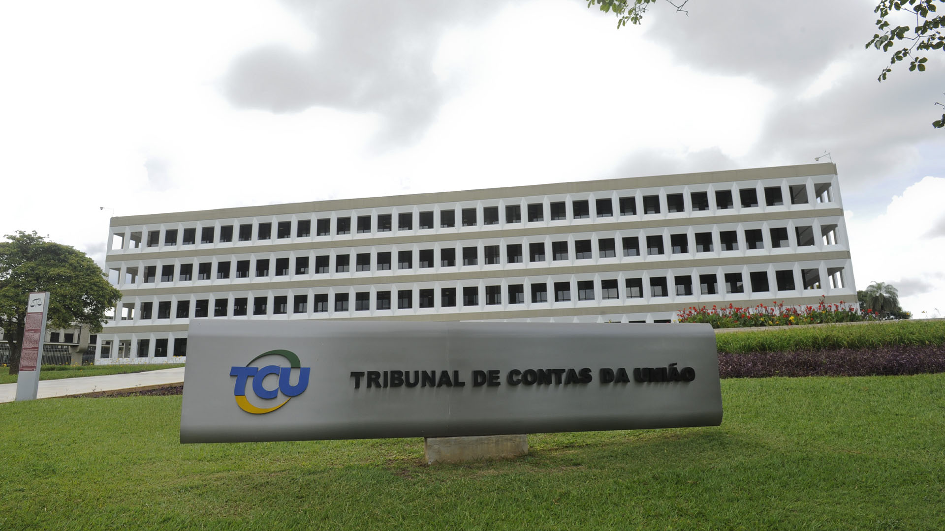 Subprocurador pede ao TCU investigação sobre emendas relacionadas a Eduardo Cunha
