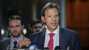 O ministro interino da Fazenda, Dario Durigan e o ministro da Fazenda, Fernando Haddad