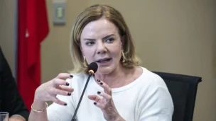 Ministra de Estado Chefe da Secretaria de Relações Institucionais da Presidência da República Gleisi Hoffmann