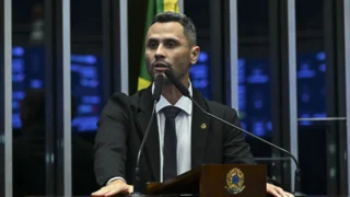 senador Cleitinho