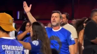 Marcelo Freixo no ensaio da Acadêmicos de Niterói