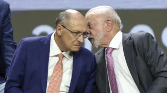 Presidente da República, Luiz Inácio Lula da Silva, acompanhado do vice-presidente da República, Geraldo Alckmin
