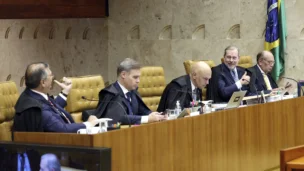 Os ministros Flávio Dino, André Mendonça, Alexandre de Moraes, Dias Toffoli e Gilmar Mendes
