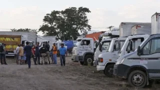 Caminhões parados, Greve dos Caminhoneiros, Caminhão