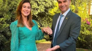 A primeira aparição pública de Fernanda Bolsonaro desde o lançamento de Flávio