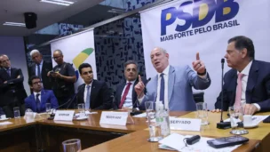 Deputado Federal do Brasil, Aécio Neves e Ciro Gomes