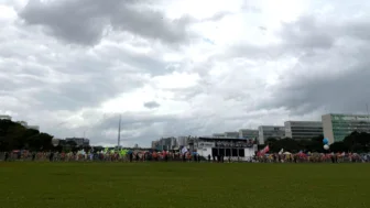 Manifestação na esplanada