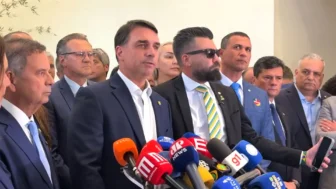 Flávio Bolsonaro, Sergio Moro