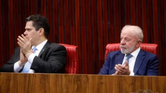 Presidente do Senado Federal, Davi Alcolumbre, ao lado do presidente da República, Luiz Inácio Lula da Silva