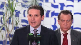 Presidente da Câmara dos Deputados, Hugo Motta e Ministro de Estado do Trabalho e Emprego, Luiz Marinho