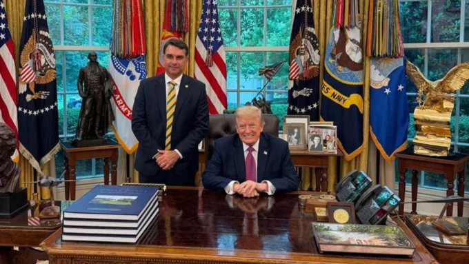 Flávio Bolsonaro e Donald Trump