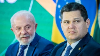 O Presidente do Senado e do Congresso Nacional, Davi Alcolumbre com o Presidente da República, Luiz Inácio Lula da Silva