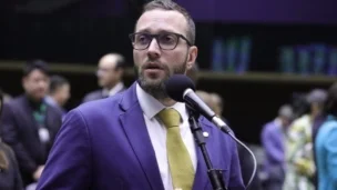 Deputado do PL atrela vitória de Flávio Bolsonaro a 'ver o Lula preso de novo'