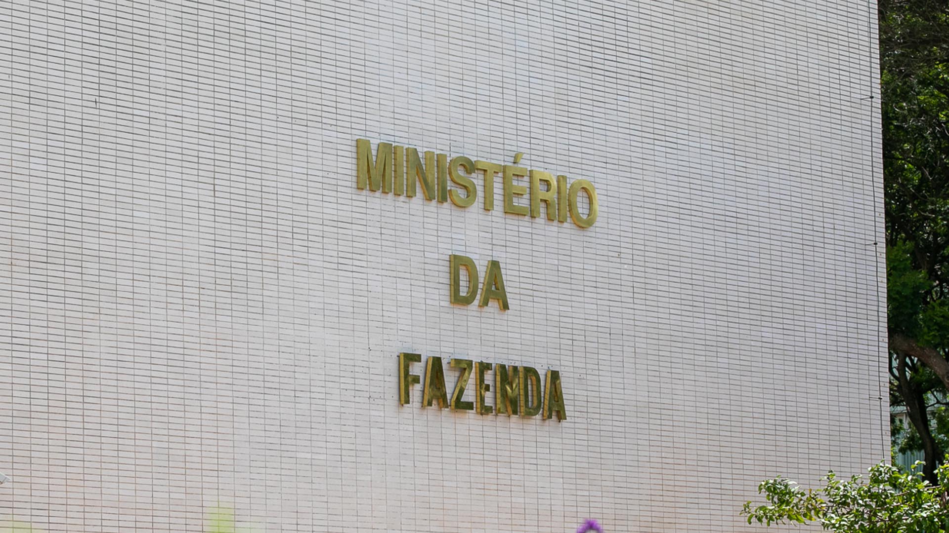 Previsão do BC para o PIB gera irritação no Ministério da Fazenda