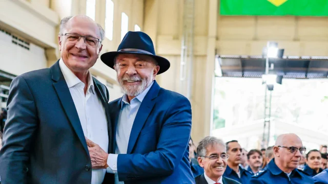 Presidente da República, Luiz Inácio Lula da Silva e o vice-presidente da República Geraldo Alckmin