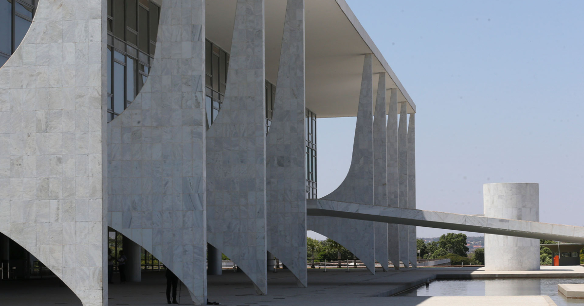 fachada-do-palacio-do-planalto-antcrz-abr-2709221136-1200x630.jpg