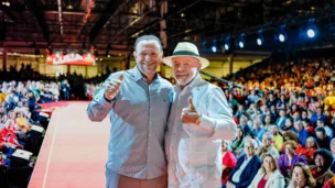 O presidente Luiz Inácio Lula da Silva com Edinho Silva, atual presidente do PT