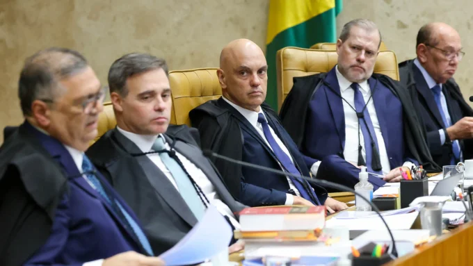 Ministro Flávio Dino, André Mendonça, Alexandre de Moraes, Dias Toffoli, Gilmar Mendes