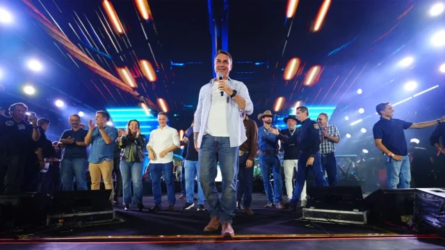 O senador Flávio Bolsonaro